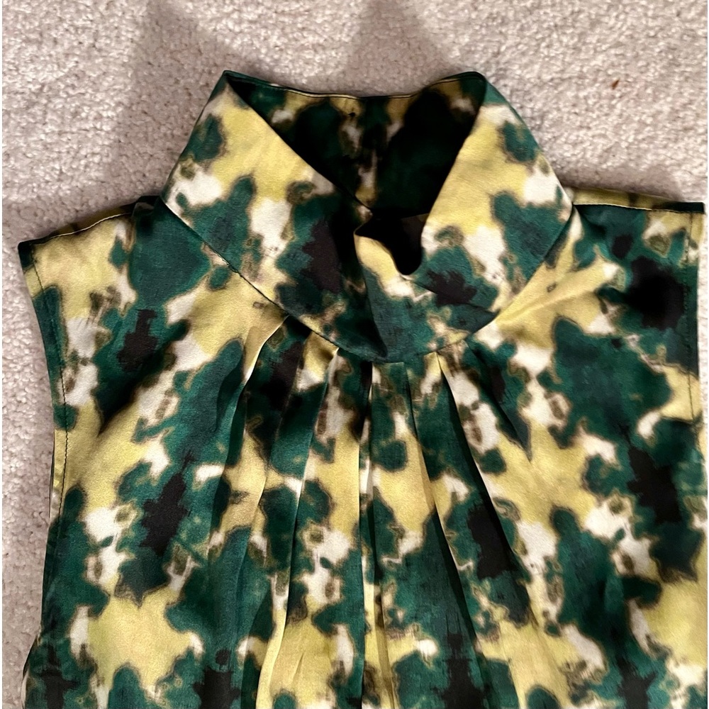 Lafayette 148 sleeveless silk green and yellow print top